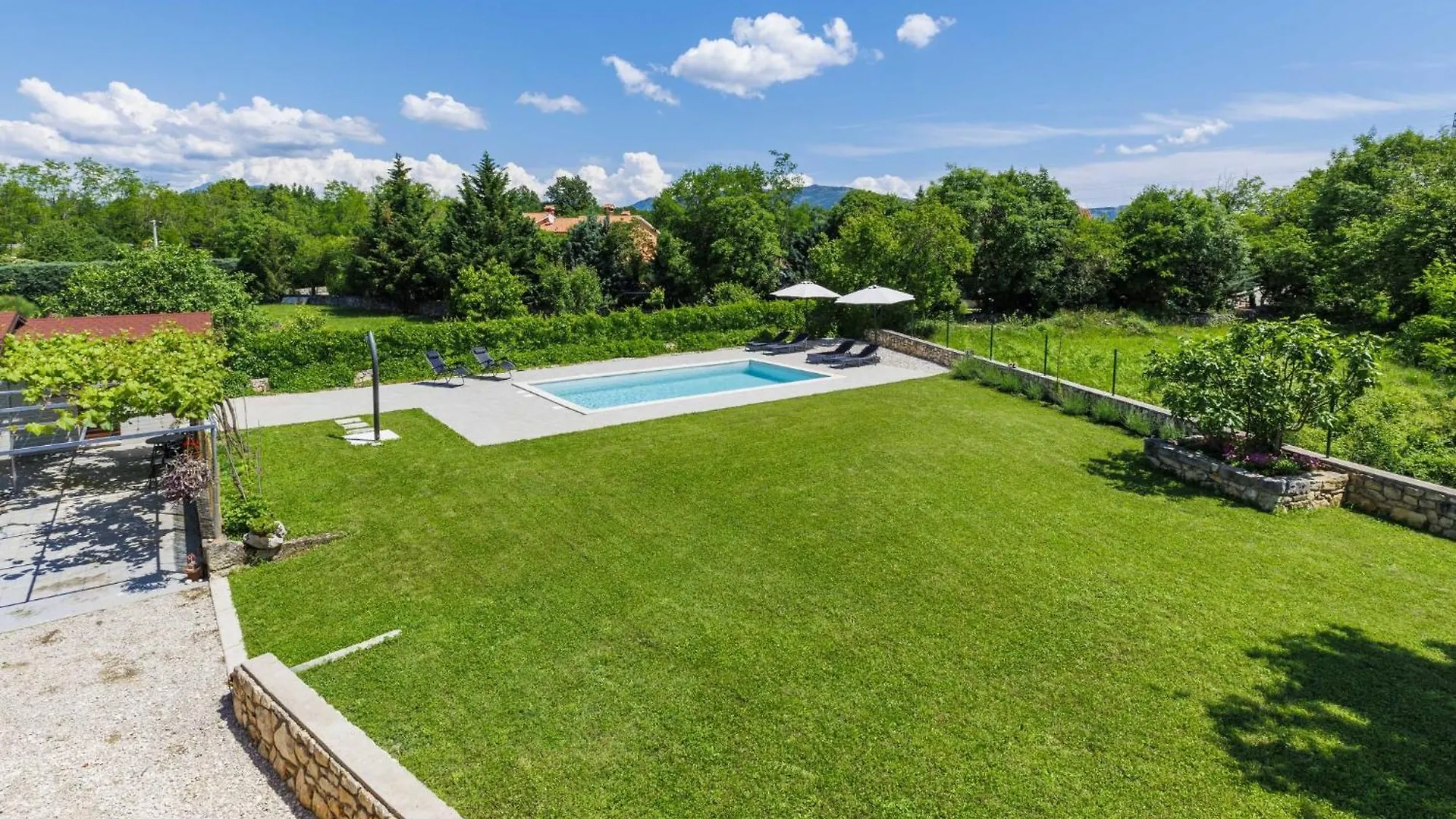 Holiday Home Old Stone Villa By Interhome Nedescina